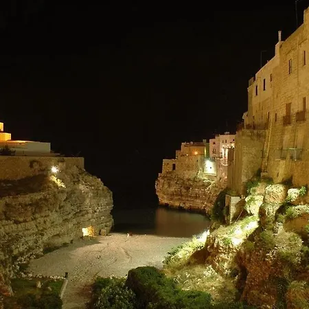 Couette-café Malù 4*